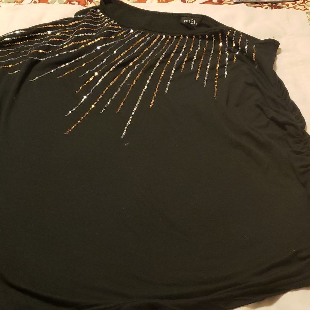 2 med rue 21 tops